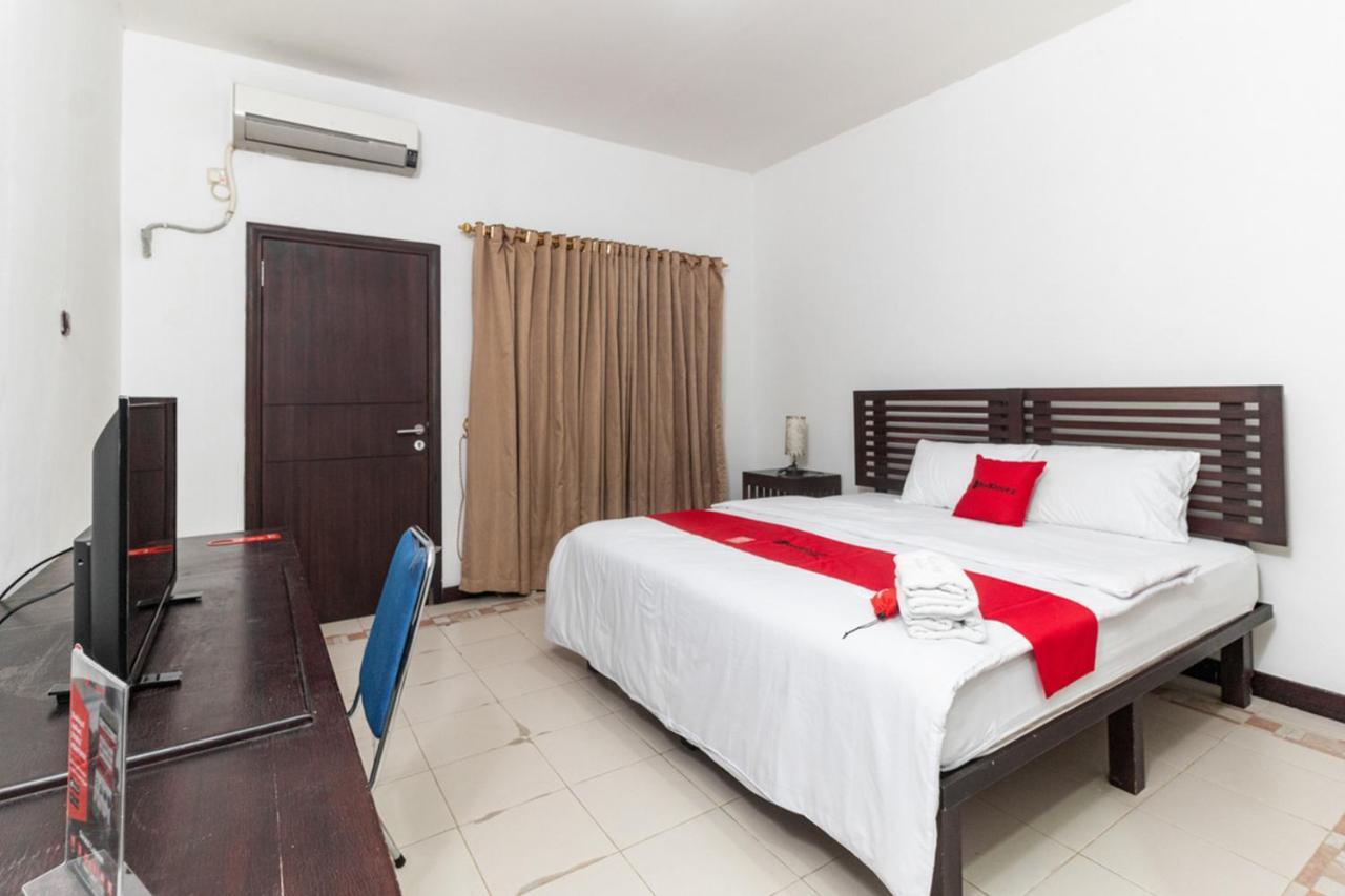 Reddoorz Near Bahu Mall Manado Malalayang Exterior photo